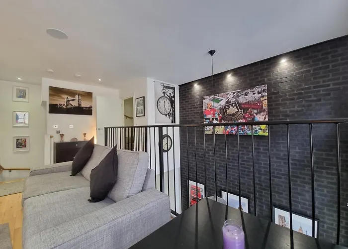 Deluxe Townhouse Zone 1 Brick Lane