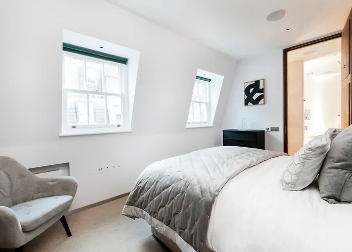 Gorgeous 3 Bed House In Paddington