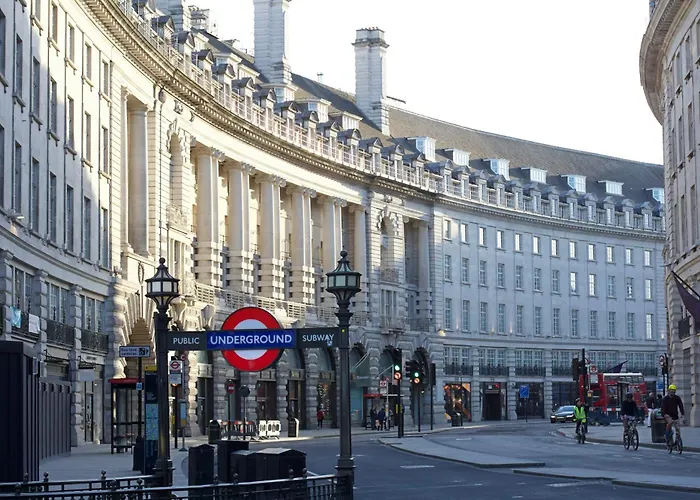 Zedwell Capsule Hotel Piccadilly Circus